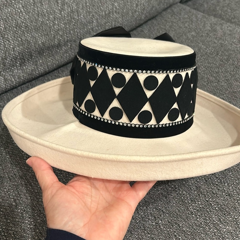 Whittall and shon hat